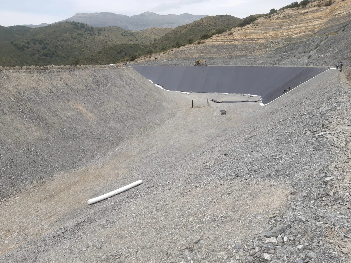 Construcción e impermeabilización de balsa de riego en La Herradura, Costa Tropical de Granada